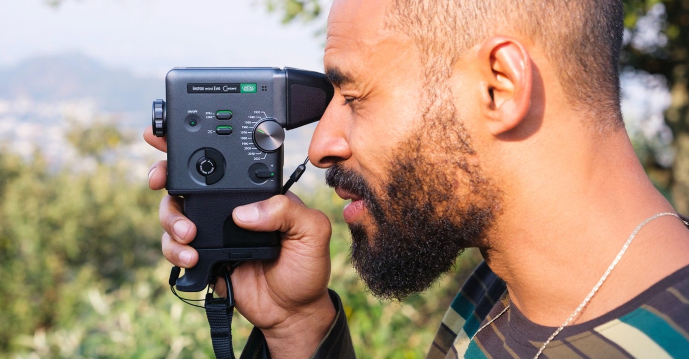 Fujifilm’s new £330 Instax hybrid adds video clips for the TikTok generation