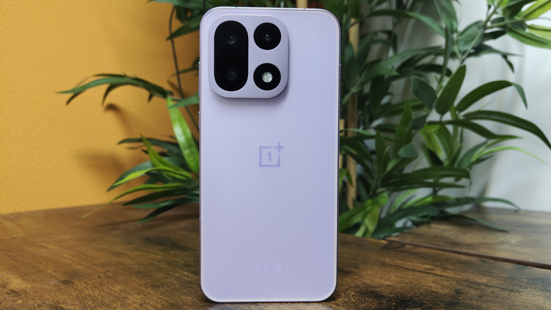 Early leak details next-gen software for Oppo and OnePlus phones