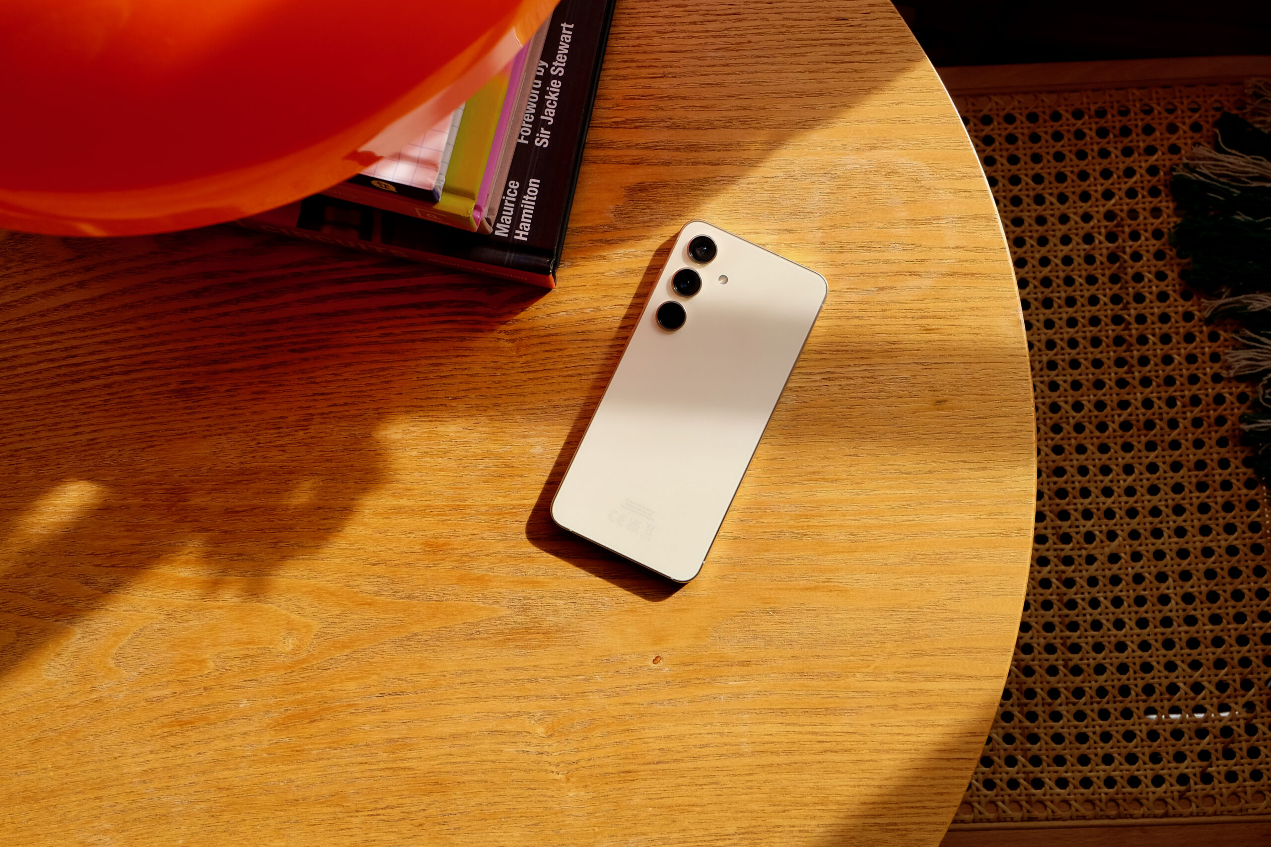 AirDrop support is coming to older Galaxy S phones