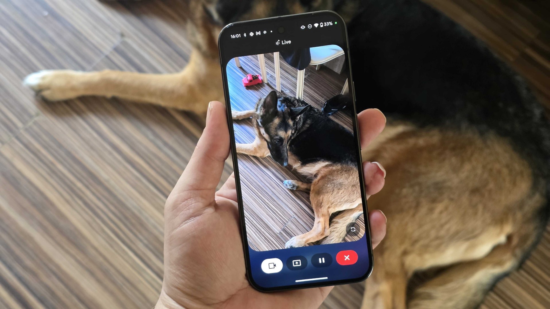 Gemini Live is getting a new look that we much prefer