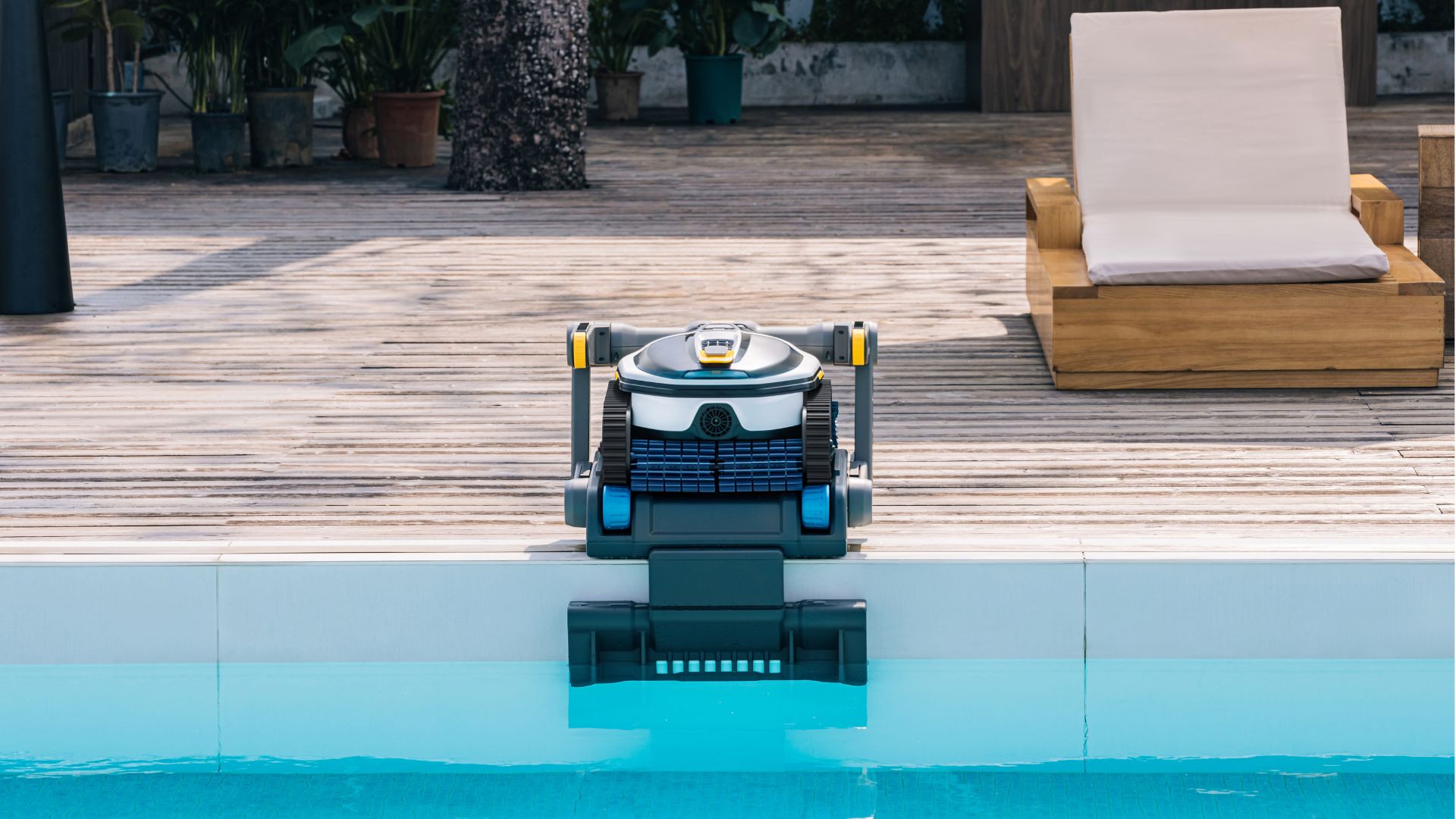 Mammotion Spino S1 Pro is a pool cleaner that can lift itself out of the water