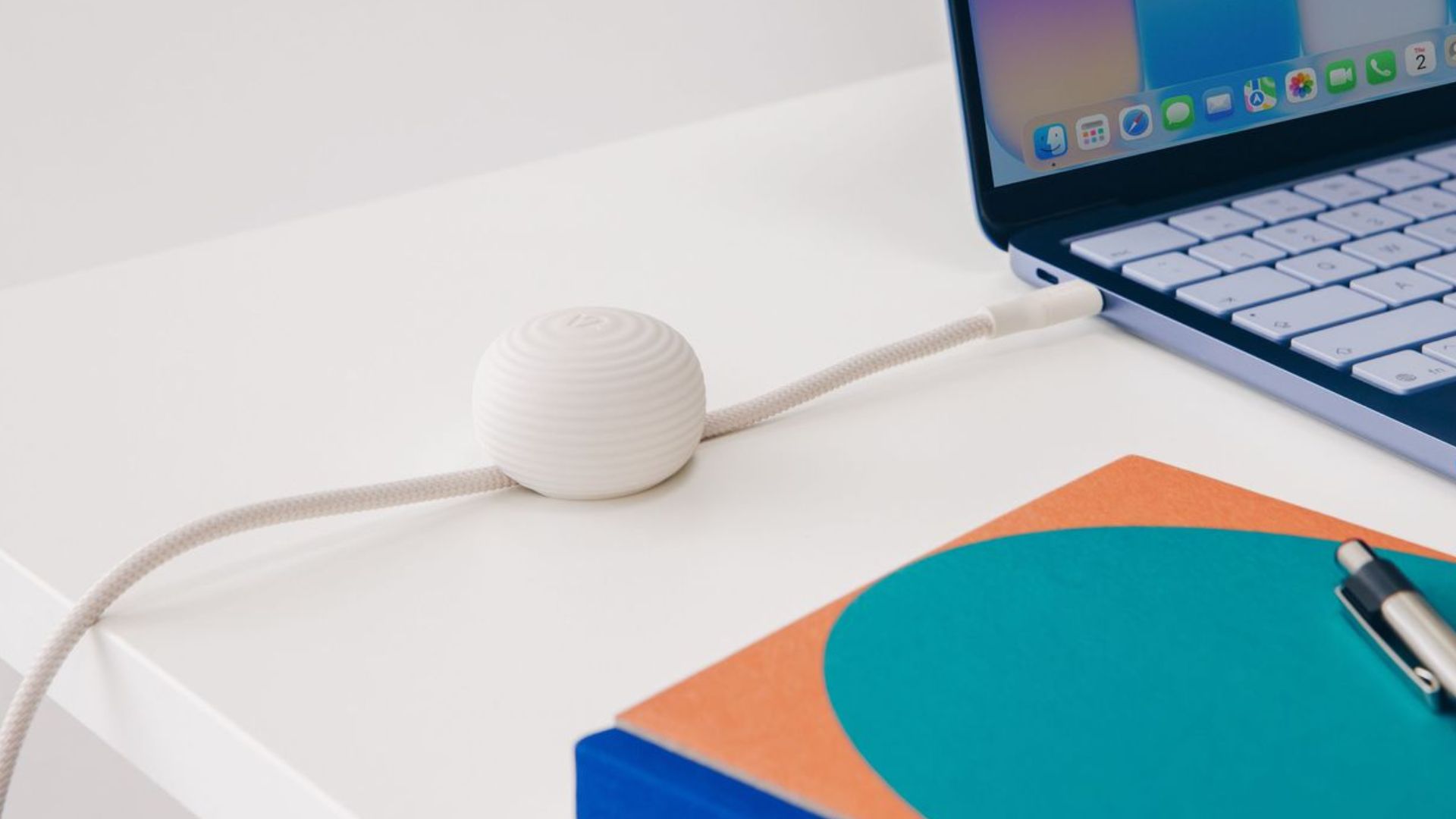 This ingenious weighted USB-C cable is perfect for the MacBook Neo