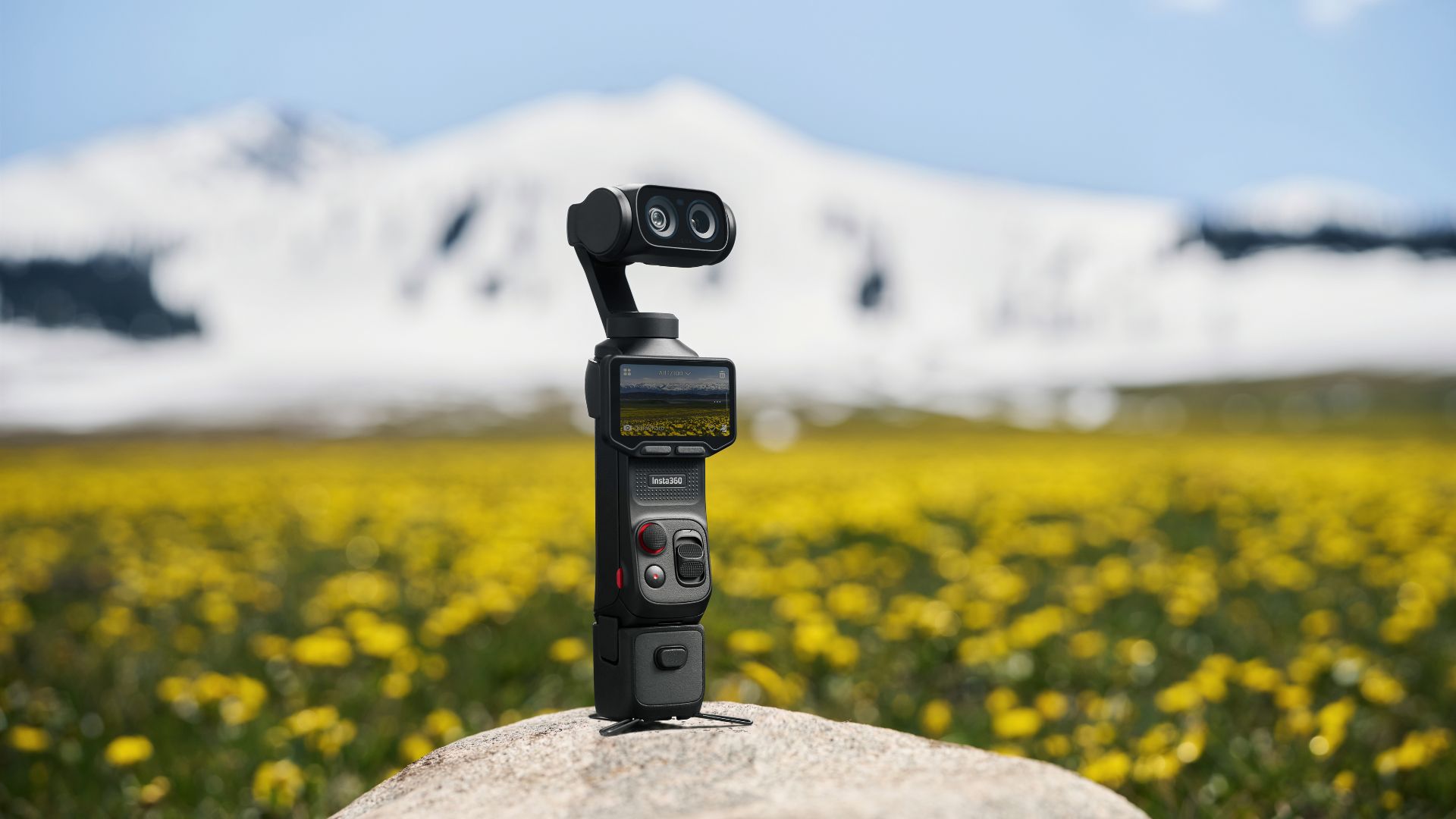 Insta360 finally reveals the Luna Ultra – can it rival the DJI Osmo Pocket 4?