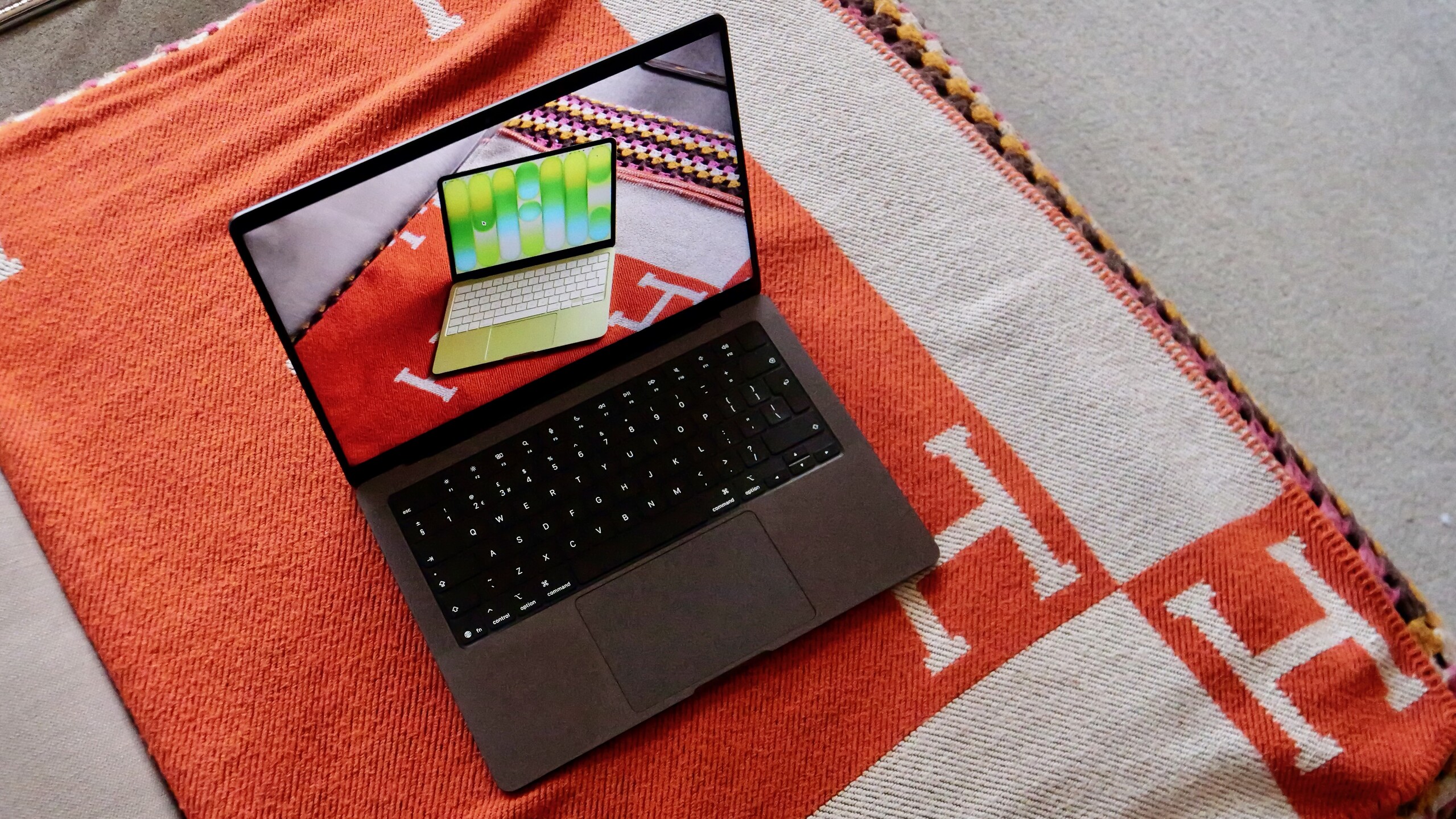 Apple’s touchscreen OLED MacBook Pro won’t launch with next-gen chips