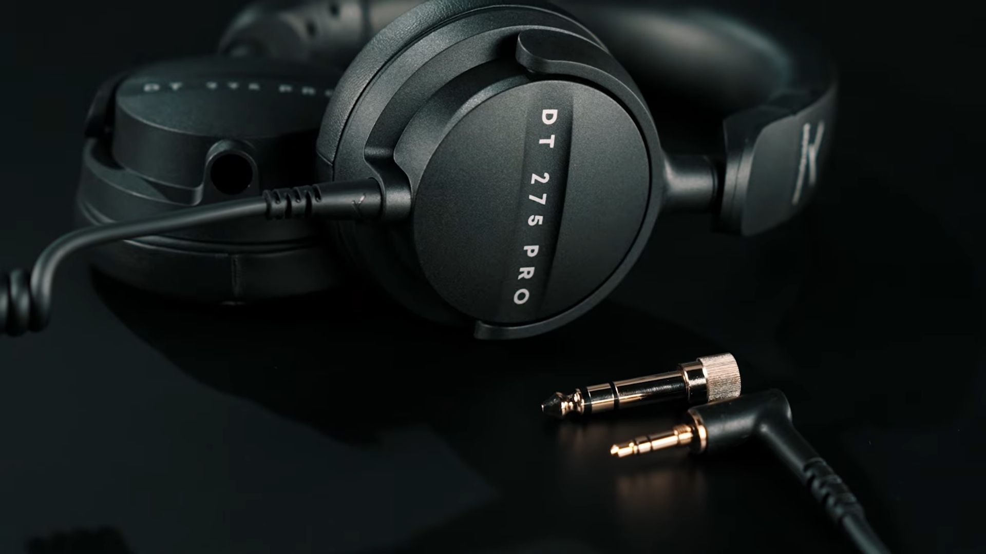 Beyerdynamic launches on-ears for professional users