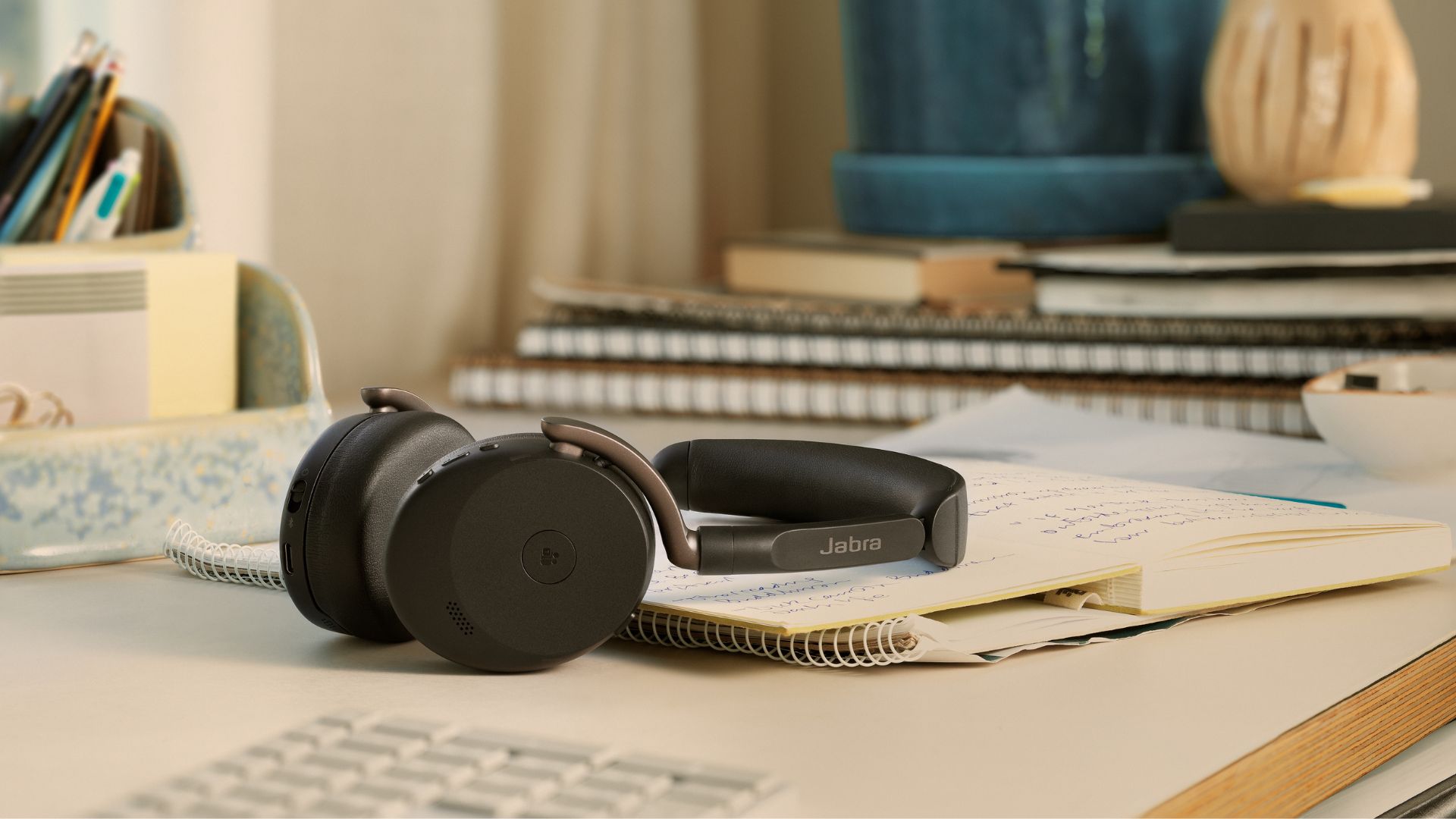 Jabra expand Evolve3 range with three new hybrid headsets