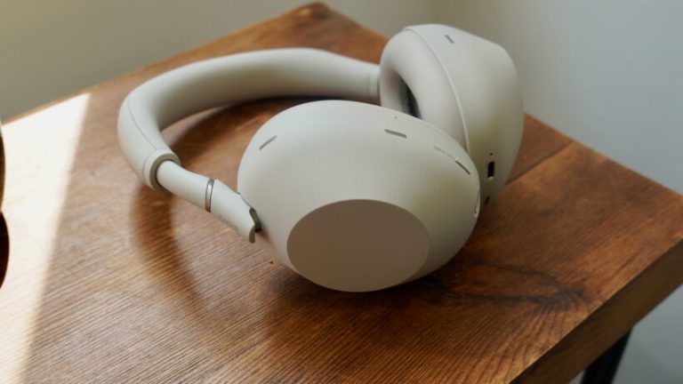 Sony’s WH-1000XM6 headphones are getting a new version