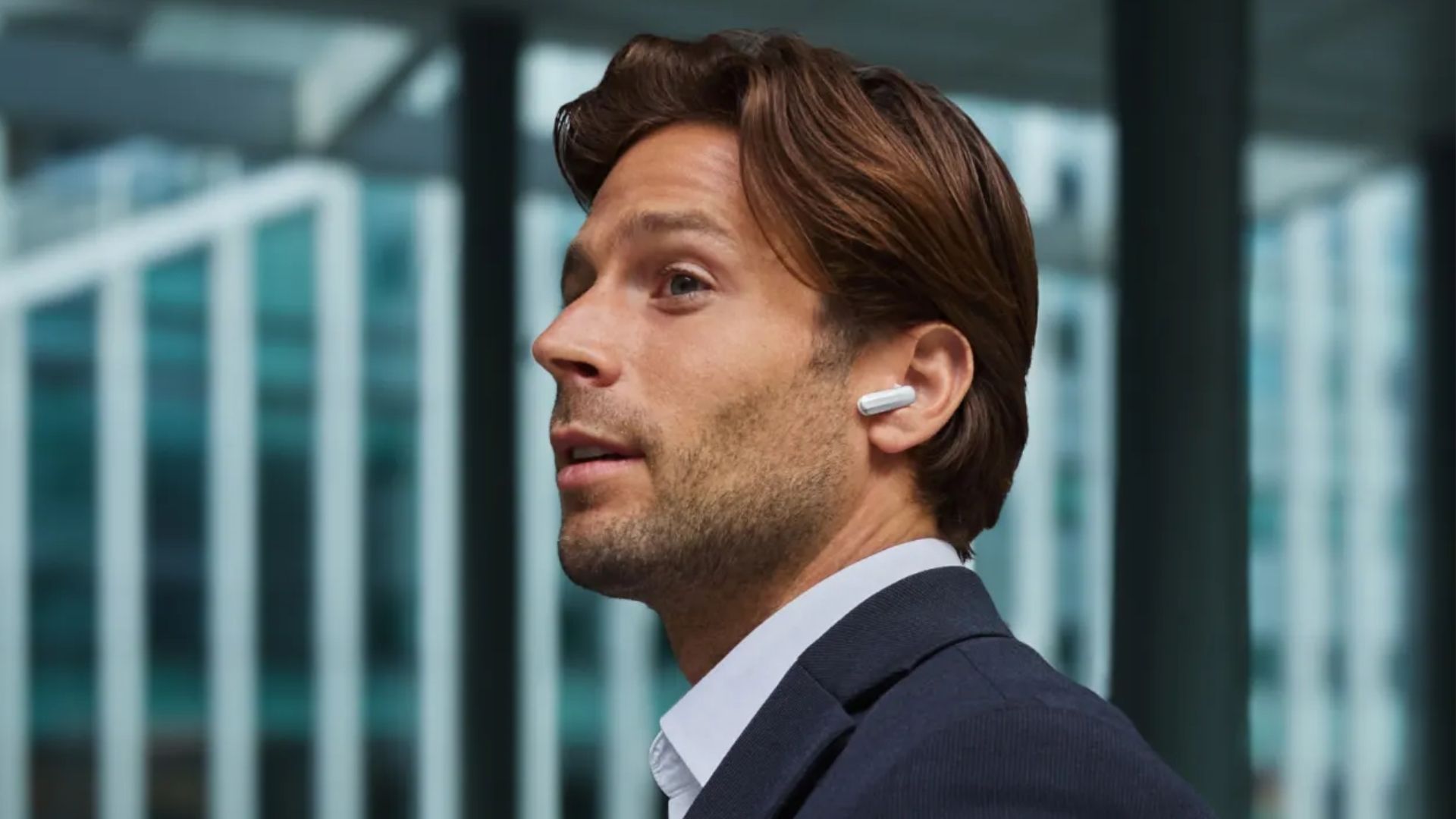 Plaud has put its fantastic AI transcription tech into 4G earbuds