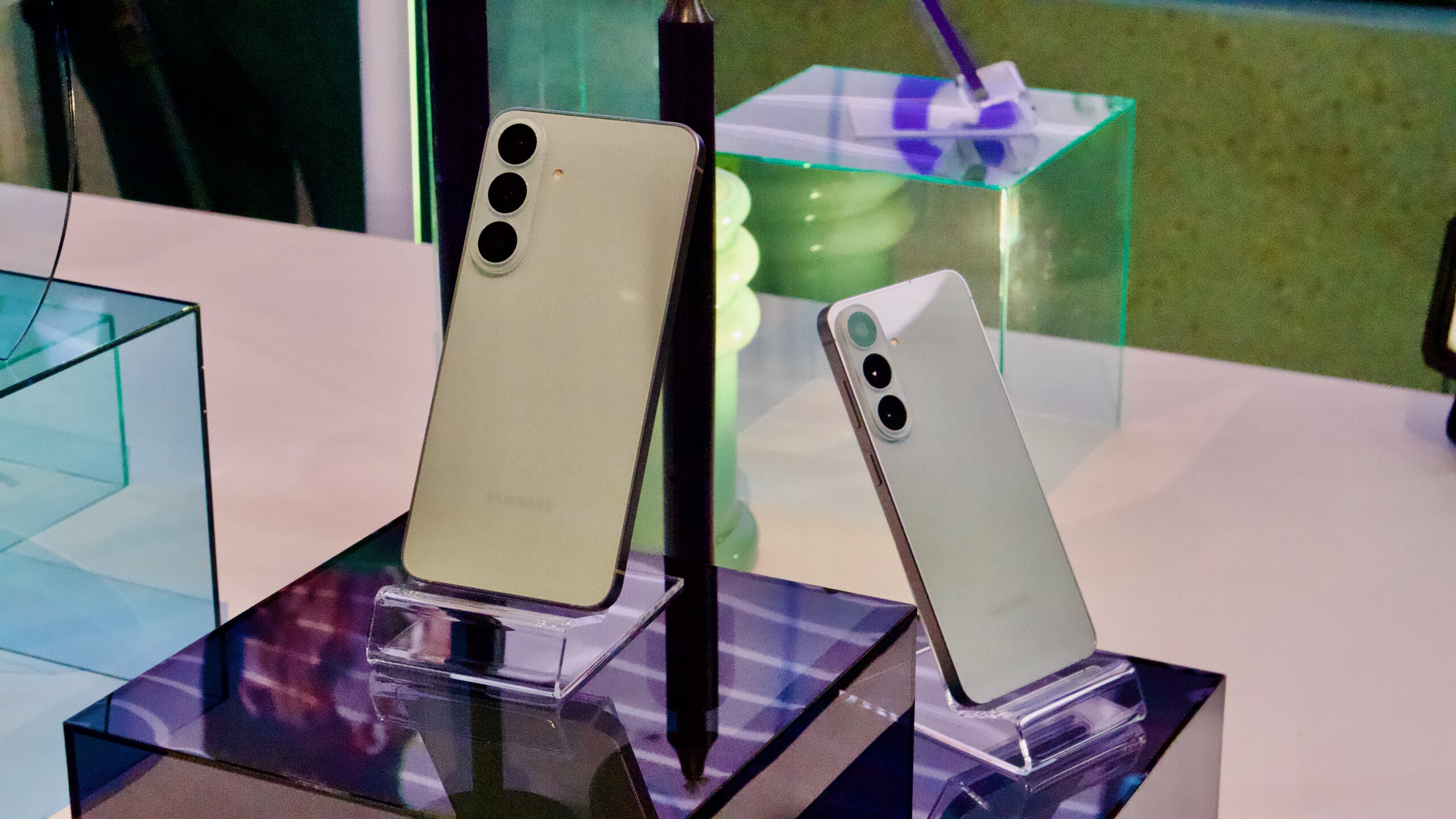 The 512GB Samsung Galaxy S26 FE will cost nearly £1000
