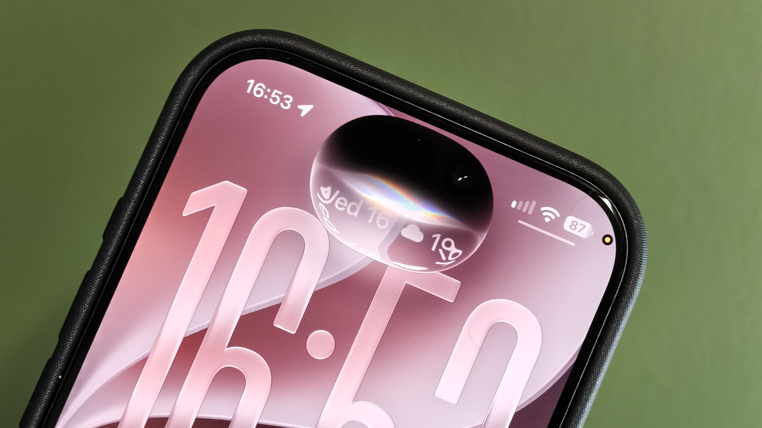 This iOS 27 bug can freeze your iPhone