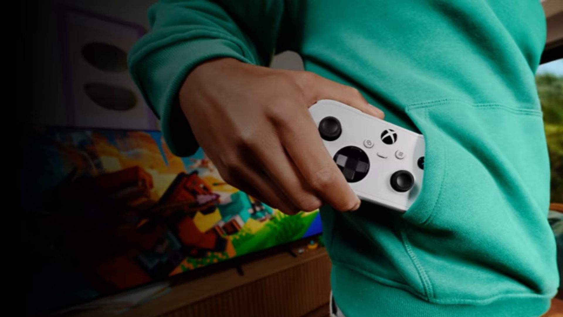 Xbox Nano Controller brings full controls to a pocket-sized gamepad