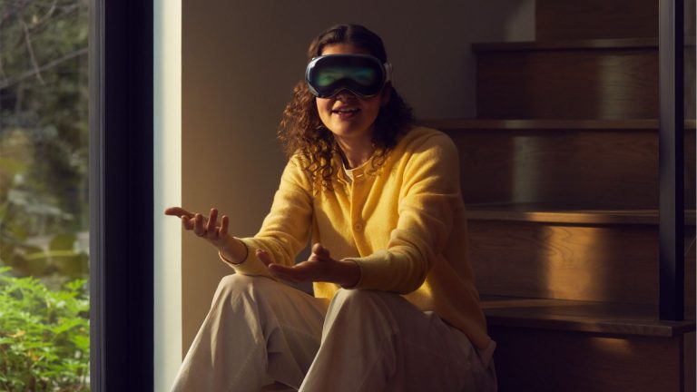 iPhone Duo lacking Face ID has unintended consequences for buying a Vision Pro